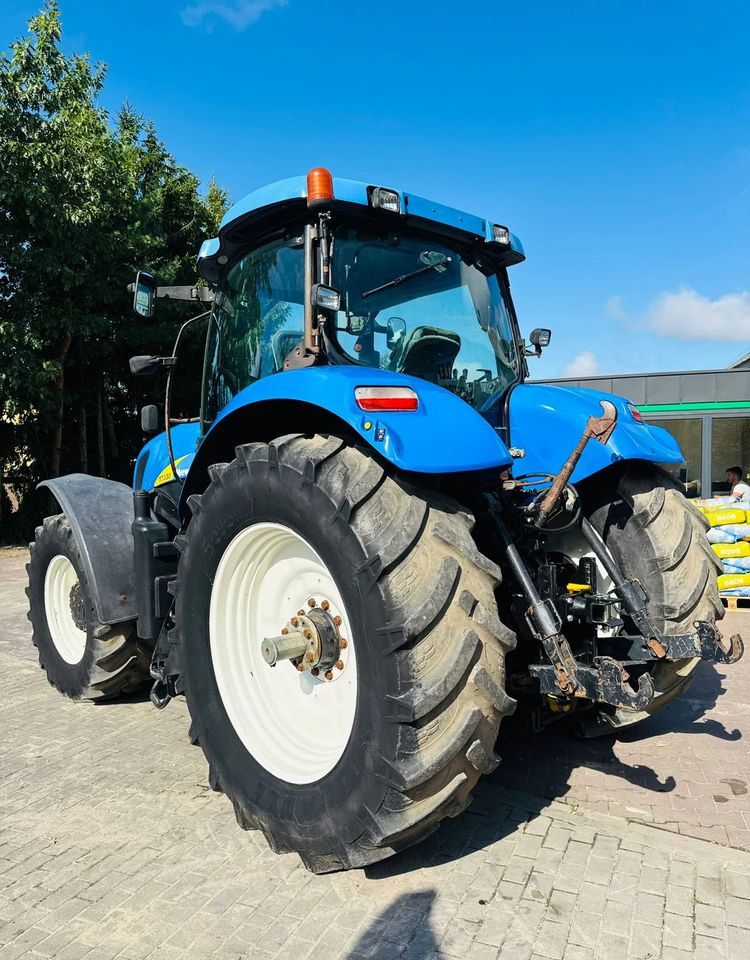 New Holland T7030 - Трактор: слика 3 New Holland T7030 - Трактор: слика 3