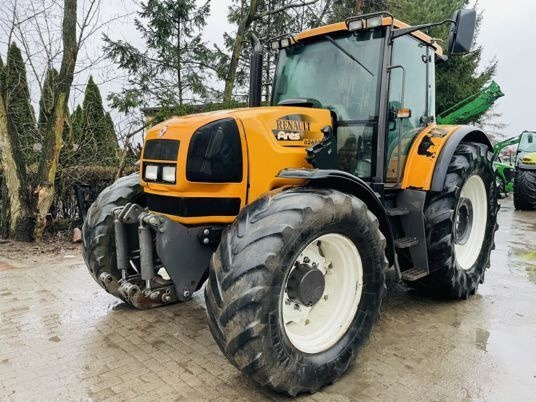 Renault ARES 826 RZ - Трактор: слика 1 Renault ARES 826 RZ - Трактор: слика 1