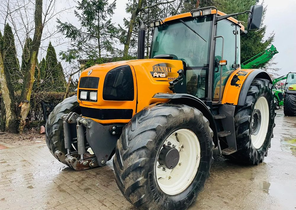 Renault Ares 826 RZ - Трактор: слика 2 Renault Ares 826 RZ - Трактор: слика 2