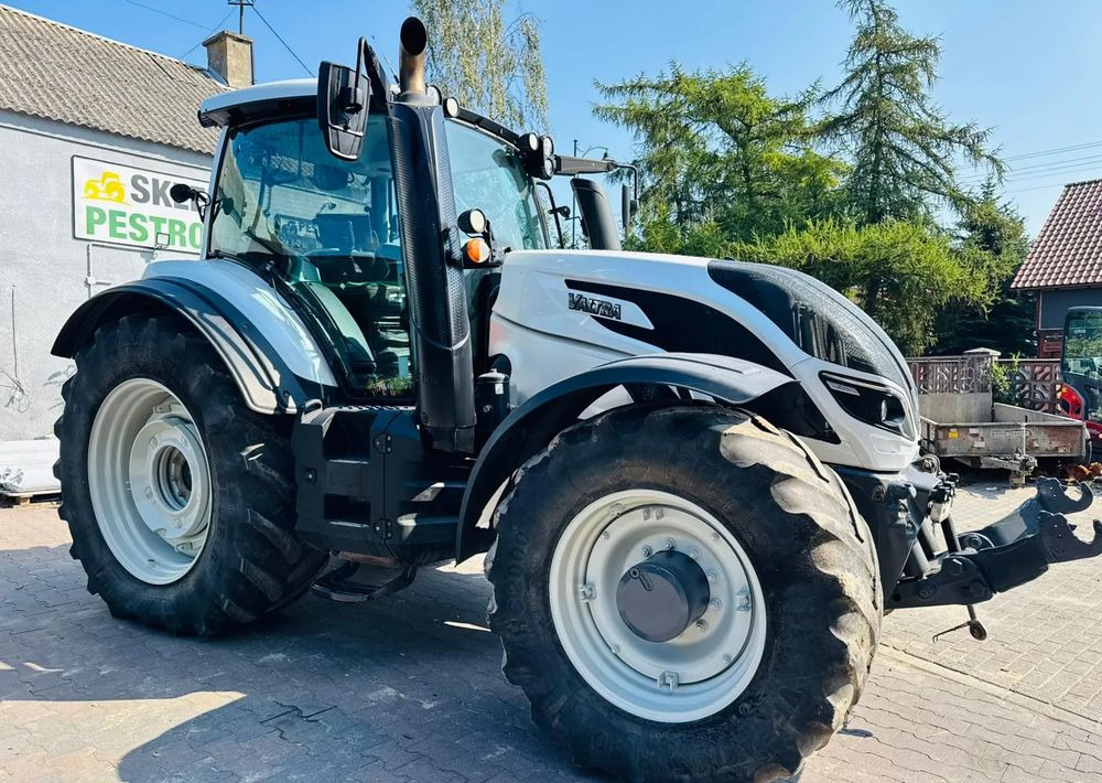 Valtra T254 Versu - Трактор: слика 2 Valtra T254 Versu - Трактор: слика 2