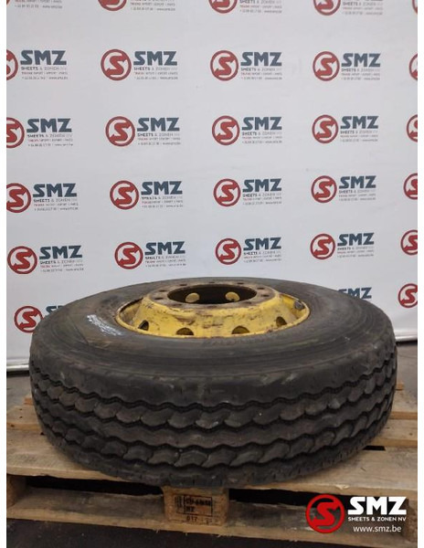 Bridgestone Occ vrachtwagenband Bridgestone 12R22.5 - Гума за Камион: слика 1 Bridgestone Occ vrachtwagenband Bridgestone 12R22.5 - Гума за Камион: слика 1