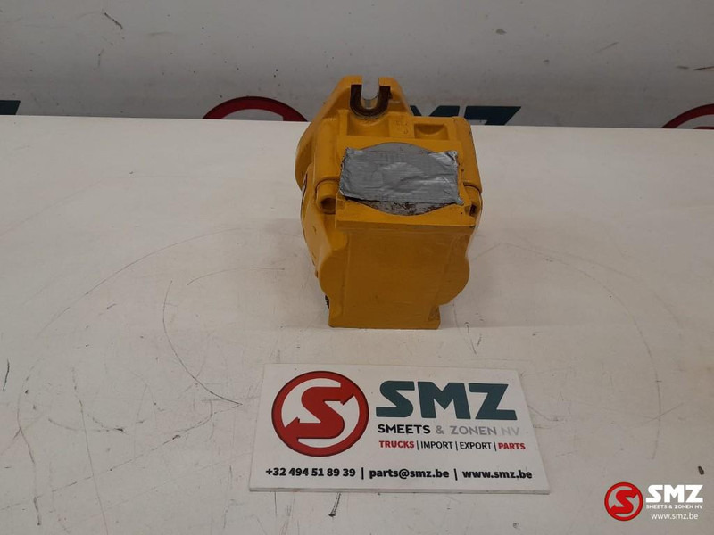 Caterpillar Auxiliary gear pump Caterpillar - Хидраулична пумпа за Опрема за ракување со материјали: слика 4 Caterpillar Auxiliary gear pump Caterpillar - Хидраулична пумпа за Опрема за ракување со материјали: слика 4