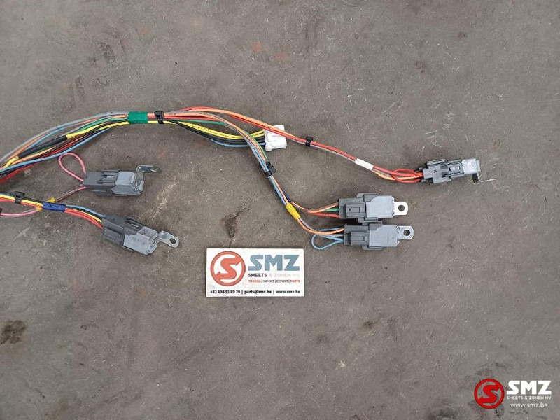 Caterpillar Cabin wire harness Caterpillar - Појас за кабел/ Жица за Камион: слика 2 Caterpillar Cabin wire harness Caterpillar - Појас за кабел/ Жица за Камион: слика 2