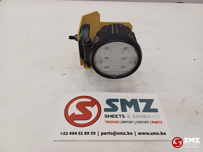 Caterpillar Floodlamp Caterpillar - Светло/ Осветлување за Опрема за ракување со материјали: слика 1 Caterpillar Floodlamp Caterpillar - Светло/ Осветлување за Опрема за ракување со материјали: слика 1
