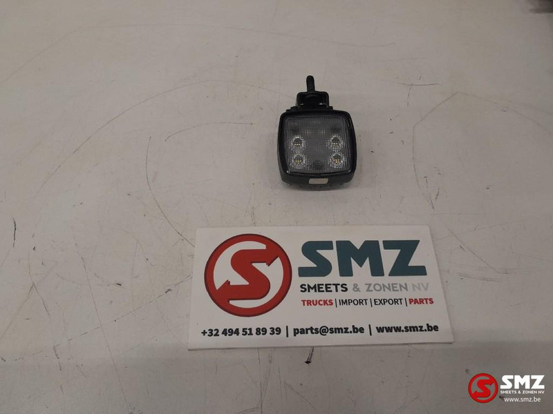 Caterpillar Lamp GP Flood Caterpillar - Светло/ Осветлување за Опрема за ракување со материјали: слика 4 Caterpillar Lamp GP Flood Caterpillar - Светло/ Осветлување за Опрема за ракување со материјали: слика 4