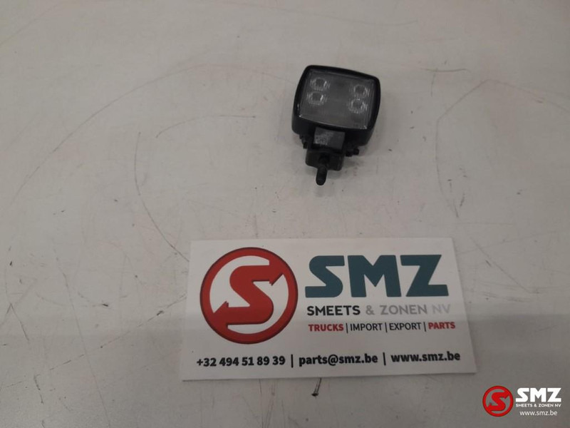 Caterpillar Lamp GP Flood Caterpillar - Светло/ Осветлување за Опрема за ракување со материјали: слика 1 Caterpillar Lamp GP Flood Caterpillar - Светло/ Осветлување за Опрема за ракување со материјали: слика 1