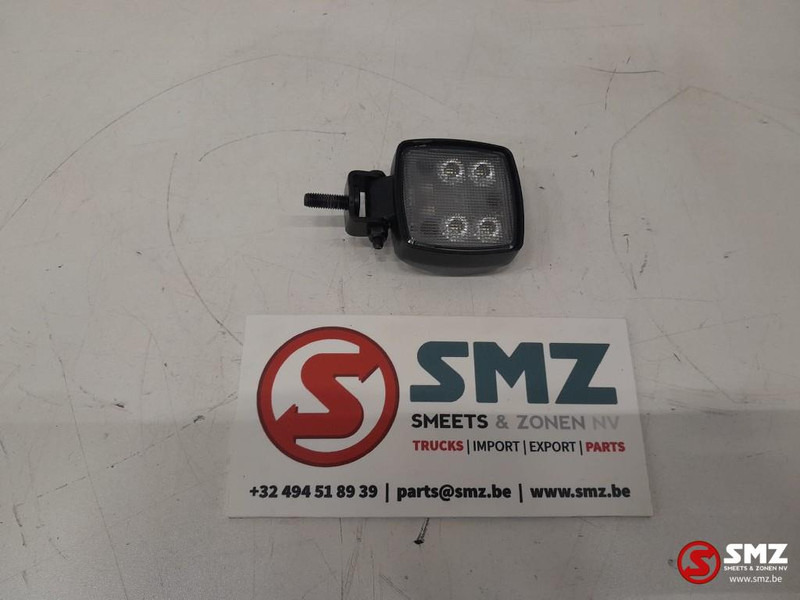 Caterpillar Lamp GP Flood Caterpillar - Светло/ Осветлување за Опрема за ракување со материјали: слика 2 Caterpillar Lamp GP Flood Caterpillar - Светло/ Осветлување за Опрема за ракување со материјали: слика 2