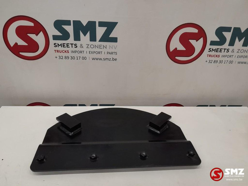 Caterpillar Swivel guard steel plate Caterpillar - Рамка/ Шасија за Опрема за ракување со материјали: слика 3 Caterpillar Swivel guard steel plate Caterpillar - Рамка/ Шасија за Опрема за ракување со материјали: слика 3