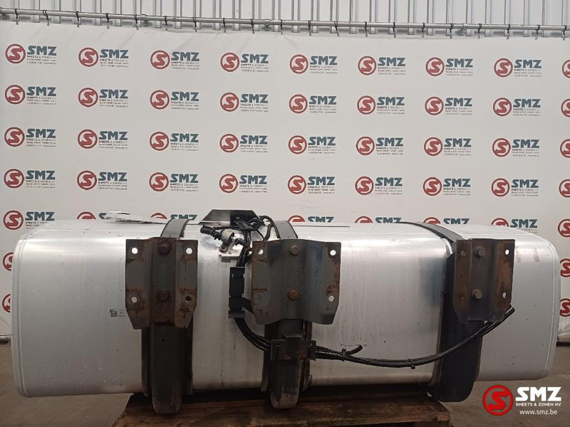 DAF Occ brandstoftank met steunen 750L DAF - Резервоар за гориво за Камион: слика 2 DAF Occ brandstoftank met steunen 750L DAF - Резервоар за гориво за Камион: слика 2