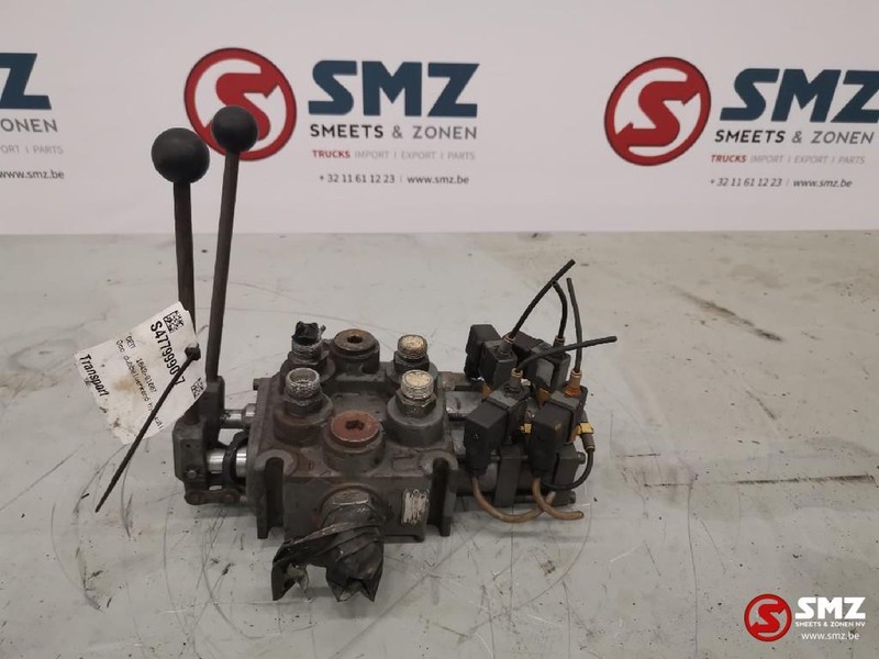 Diversen Occ dubbelwerkend hydraulisch ventiel - Хидрауличен вентил за Камион: слика 2 Diversen Occ dubbelwerkend hydraulisch ventiel - Хидрауличен вентил за Камион: слика 2