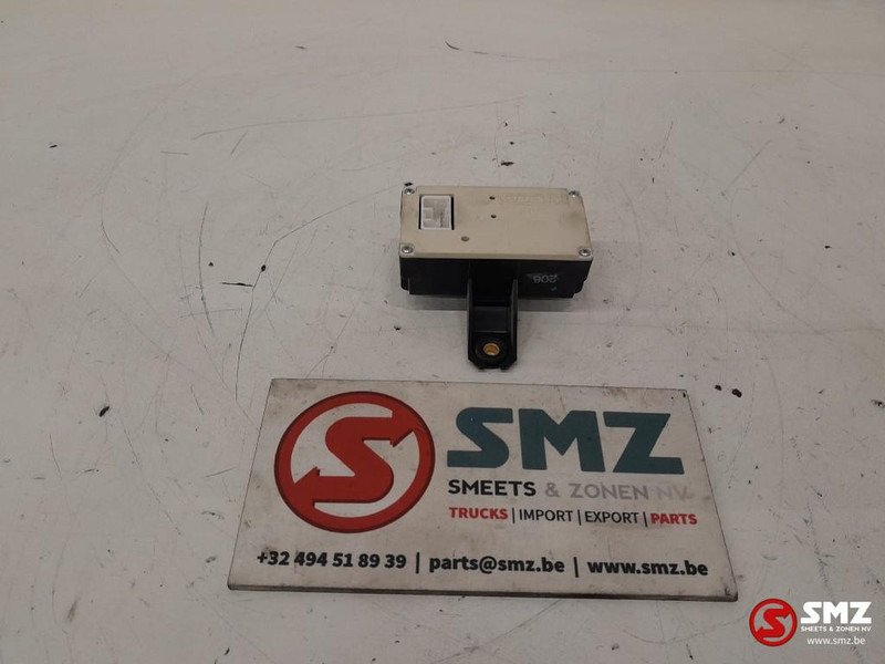 Iveco Occ ECU centrale vergrendeling regeleenheid Iveco - Единица за контрола за Камион: слика 1 Iveco Occ ECU centrale vergrendeling regeleenheid Iveco - Единица за контрола за Камион: слика 1