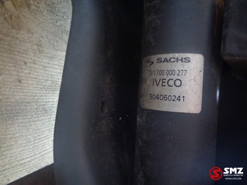 Iveco Occ cabineophanging stralis + schokdemper - Суспензија на кабината за Камион: слика 4 Iveco Occ cabineophanging stralis + schokdemper - Суспензија на кабината за Камион: слика 4