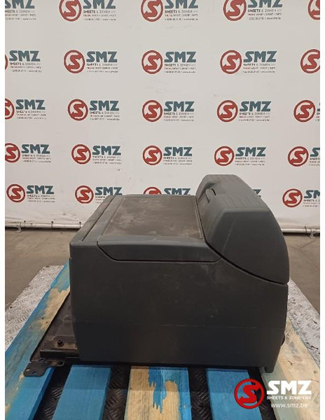 MAN Occ koelkast 35L MAN - Кабина и ентериер за Камион: слика 4 MAN Occ koelkast 35L MAN - Кабина и ентериер за Камион: слика 4