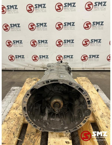 Mercedes-Benz Occ Versnellingsbak Mercedes 711.680 - Менувач за Автомобил: слика 2 Mercedes-Benz Occ Versnellingsbak Mercedes 711.680 - Менувач за Автомобил: слика 2