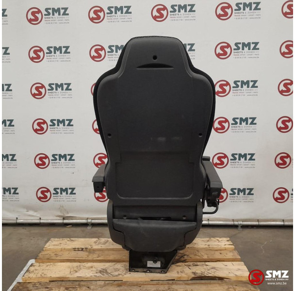 Mercedes-Benz Occ bestuurdersstoel Mercedes Actros MP3 - Кабина и ентериер за Камион: слика 2 Mercedes-Benz Occ bestuurdersstoel Mercedes Actros MP3 - Кабина и ентериер за Камион: слика 2