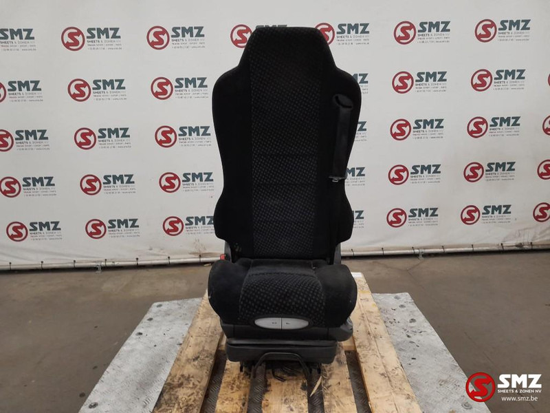 Mercedes-Benz Occ bestuurdersstoel Mercedes - Кабина и ентериер за Камион: слика 1 Mercedes-Benz Occ bestuurdersstoel Mercedes - Кабина и ентериер за Камион: слика 1