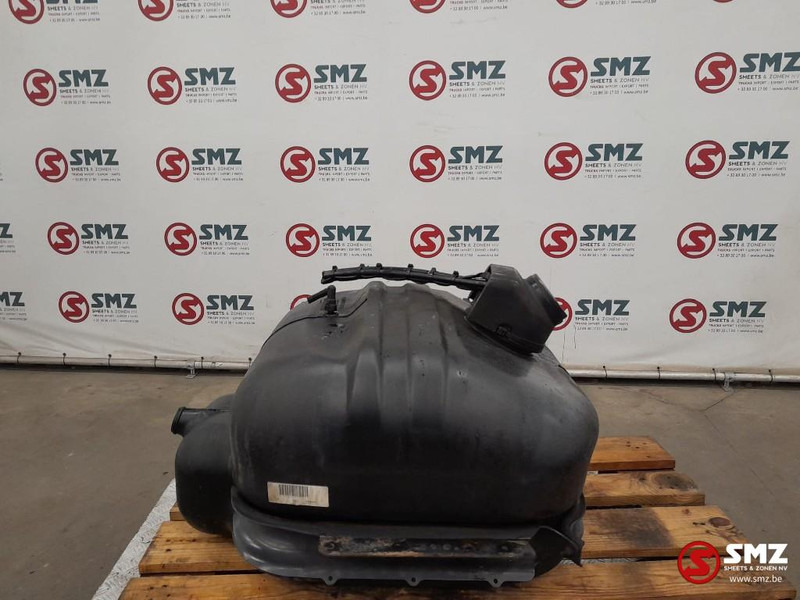 Mercedes-Benz Occ brandstoftank 125L Mercedes - Резервоар за гориво за Камион: слика 4 Mercedes-Benz Occ brandstoftank 125L Mercedes - Резервоар за гориво за Камион: слика 4