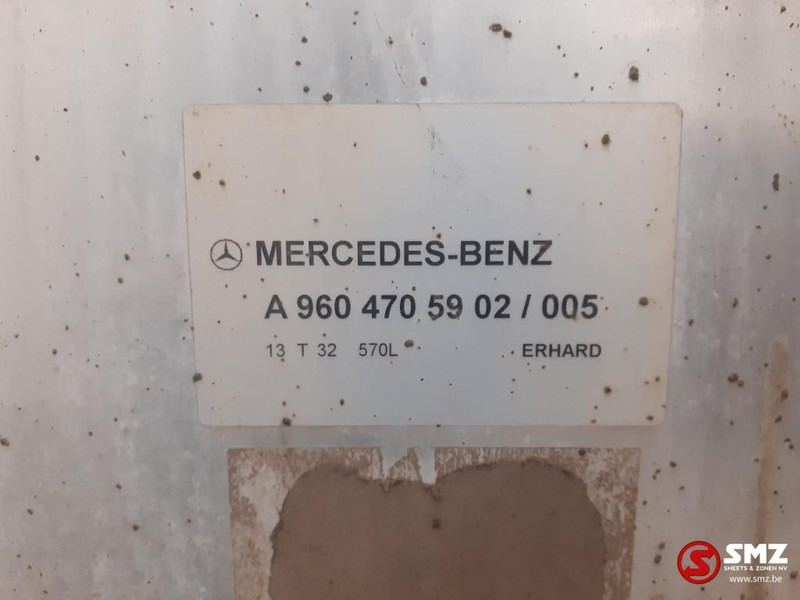 Mercedes-Benz Occ brandstoftank 570L Mercedes - Резервоар за гориво за Камион: слика 5 Mercedes-Benz Occ brandstoftank 570L Mercedes - Резервоар за гориво за Камион: слика 5