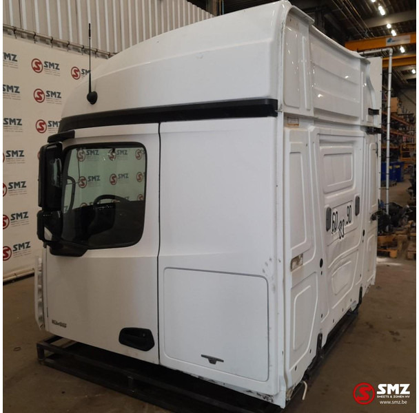 Mercedes-Benz Occ cabine Mercedes - Кабина и ентериер за Камион: слика 4 Mercedes-Benz Occ cabine Mercedes - Кабина и ентериер за Камион: слика 4