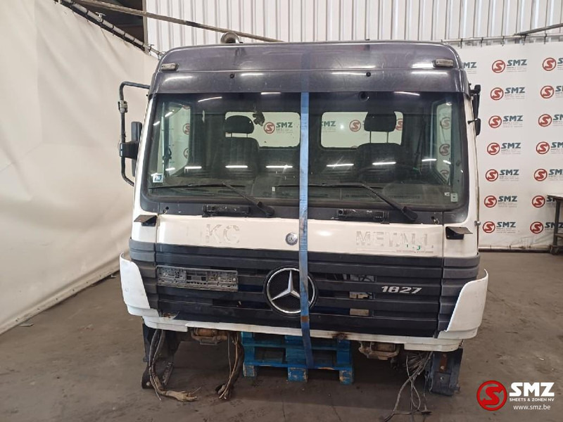 Mercedes-Benz Occ cabine Mercedes - Кабина и ентериер за Камион: слика 1 Mercedes-Benz Occ cabine Mercedes - Кабина и ентериер за Камион: слика 1
