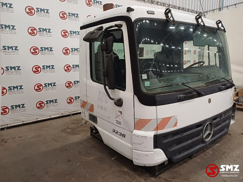 Mercedes-Benz Occ cabine compleet Mercedes Actros MP2 - Кабина и ентериер за Камион: слика 4 Mercedes-Benz Occ cabine compleet Mercedes Actros MP2 - Кабина и ентериер за Камион: слика 4