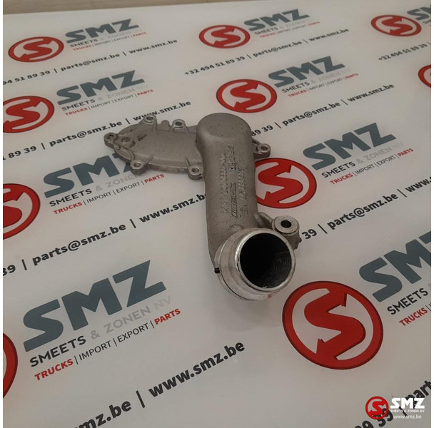 Mercedes-Benz Occ koelvloeistofinlaataansluiting waterpomp AMG C - Мотор и делови за Автомобил: слика 3 Mercedes-Benz Occ koelvloeistofinlaataansluiting waterpomp AMG C - Мотор и делови за Автомобил: слика 3