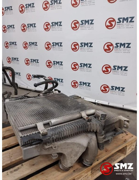 Mercedes-Benz Occ radiator Mercedes Atego - Радијатор за Камион: слика 1 Mercedes-Benz Occ radiator Mercedes Atego - Радијатор за Камион: слика 1