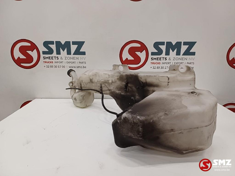 Mercedes-Benz Occ ruitenwissersproeierreservoir Mercedes - Бришач за Камион: слика 2 Mercedes-Benz Occ ruitenwissersproeierreservoir Mercedes - Бришач за Камион: слика 2