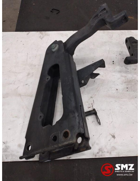 Mercedes-Benz Occ set cabinesteunen links en rechts Mercedes Act - Кабина и ентериер за Камион: слика 4 Mercedes-Benz Occ set cabinesteunen links en rechts Mercedes Act - Кабина и ентериер за Камион: слика 4