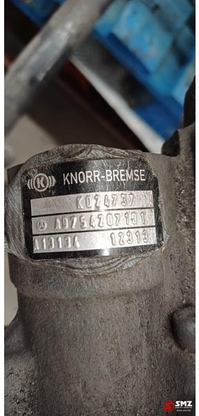 Mercedes-Benz Occ vooras VL3/23DC-5.3 + set bladveren vooras Mer - Волан за управување за Камион: слика 5 Mercedes-Benz Occ vooras VL3/23DC-5.3 + set bladveren vooras Mer - Волан за управување за Камион: слика 5