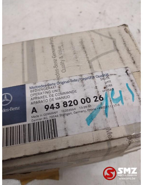 Mercedes-Benz Verwarmingsbedieningspaneel mercedes actros mp2 - Кабина и ентериер за Камион: слика 3 Mercedes-Benz Verwarmingsbedieningspaneel mercedes actros mp2 - Кабина и ентериер за Камион: слика 3