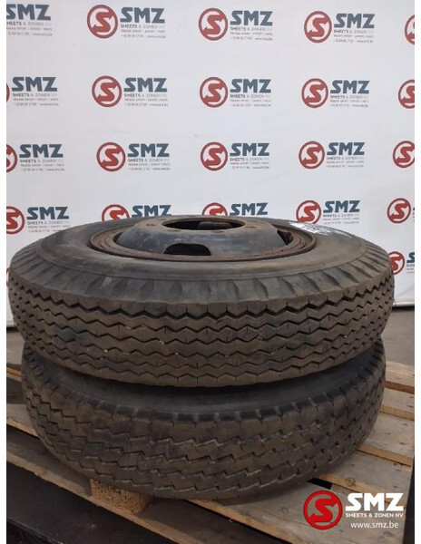 Pirelli Occ vrachtwagenband Pirelli 8.25-20 - Гума за Камион: слика 1 Pirelli Occ vrachtwagenband Pirelli 8.25-20 - Гума за Камион: слика 1