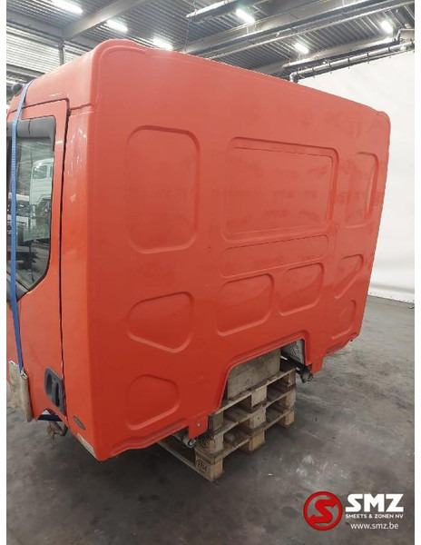 Renault Occ cabine compleet Renault Midlum - Кабина и ентериер за Камион: слика 3 Renault Occ cabine compleet Renault Midlum - Кабина и ентериер за Камион: слика 3