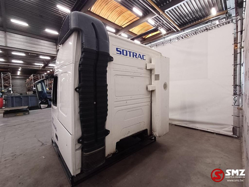 Volvo Occ Cabine Volvo FH2 Globetrotter L2H2 - Кабина и ентериер за Камион: слика 4 Volvo Occ Cabine Volvo FH2 Globetrotter L2H2 - Кабина и ентериер за Камион: слика 4