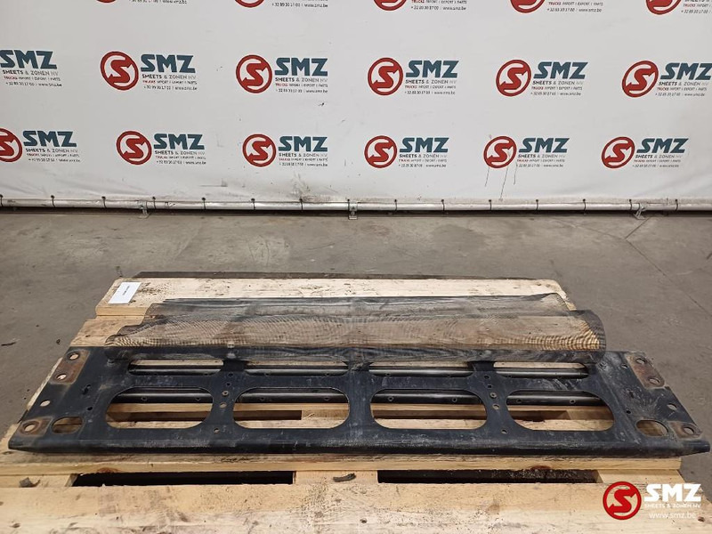 Volvo Occ binnenframe radiatorgrille Volvo - Решетка за Камион: слика 4 Volvo Occ binnenframe radiatorgrille Volvo - Решетка за Камион: слика 4