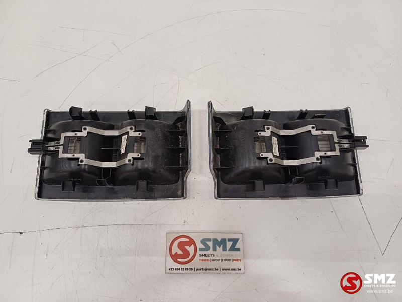 Volvo Occ binnenverlichting links + rechts Volvo - Кабина и ентериер за Камион: слика 2 Volvo Occ binnenverlichting links + rechts Volvo - Кабина и ентериер за Камион: слика 2