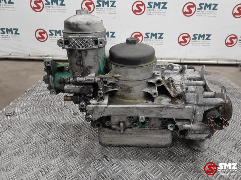 Volvo Occ oliefilterhuis met waterpomp D7E Volvo - Филтер за масло за Камион: слика 1 Volvo Occ oliefilterhuis met waterpomp D7E Volvo - Филтер за масло за Камион: слика 1