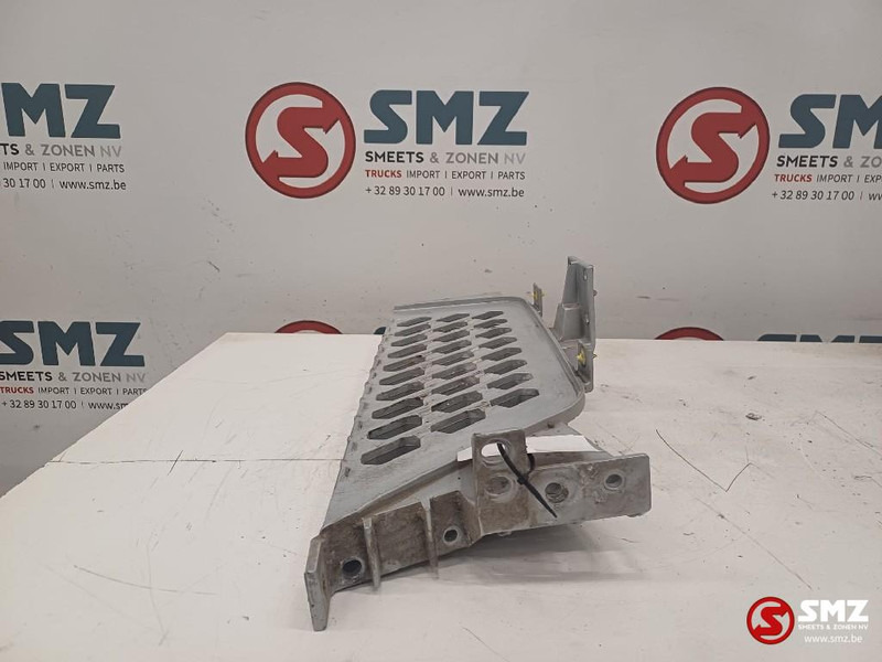 Volvo Occ opstaptrede links Volvo - Кабина и ентериер за Камион: слика 2 Volvo Occ opstaptrede links Volvo - Кабина и ентериер за Камион: слика 2