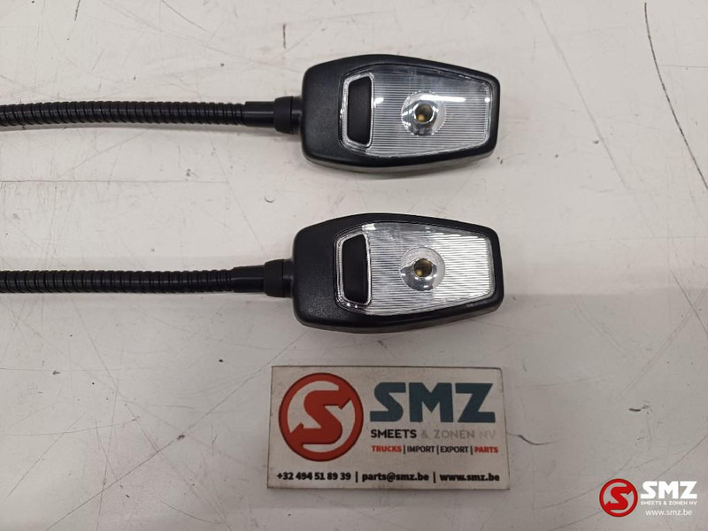 Volvo Occ set van 2 leeslampen Volvo - Кабина и ентериер за Камион: слика 4 Volvo Occ set van 2 leeslampen Volvo - Кабина и ентериер за Камион: слика 4