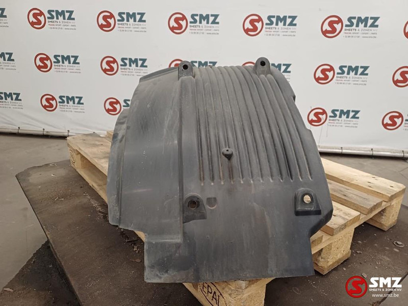 Volvo Occ spatscherm vooraan rechts Volvo - Каросерија и екстериер за Камион: слика 4 Volvo Occ spatscherm vooraan rechts Volvo - Каросерија и екстериер за Камион: слика 4