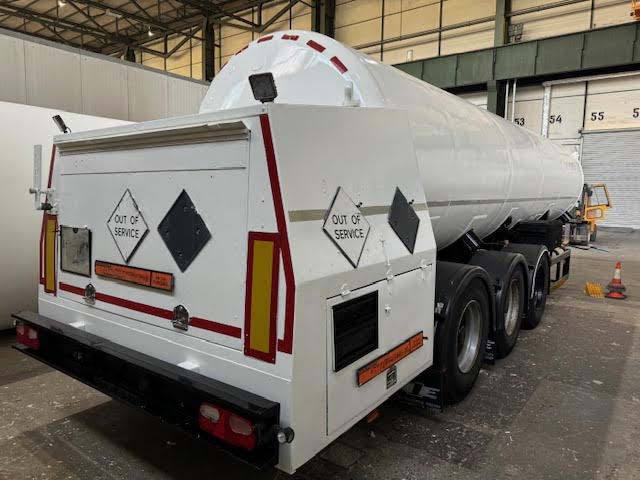 CRYOLOR Gas tank semi-trailer cryogenic used for nitrogen, argon, oxygen, LIN, LOX, LAR. - Полуприколка цистерна: слика 3 CRYOLOR Gas tank semi-trailer cryogenic used for nitrogen, argon, oxygen, LIN, LOX, LAR. - Полуприколка цистерна: слика 3