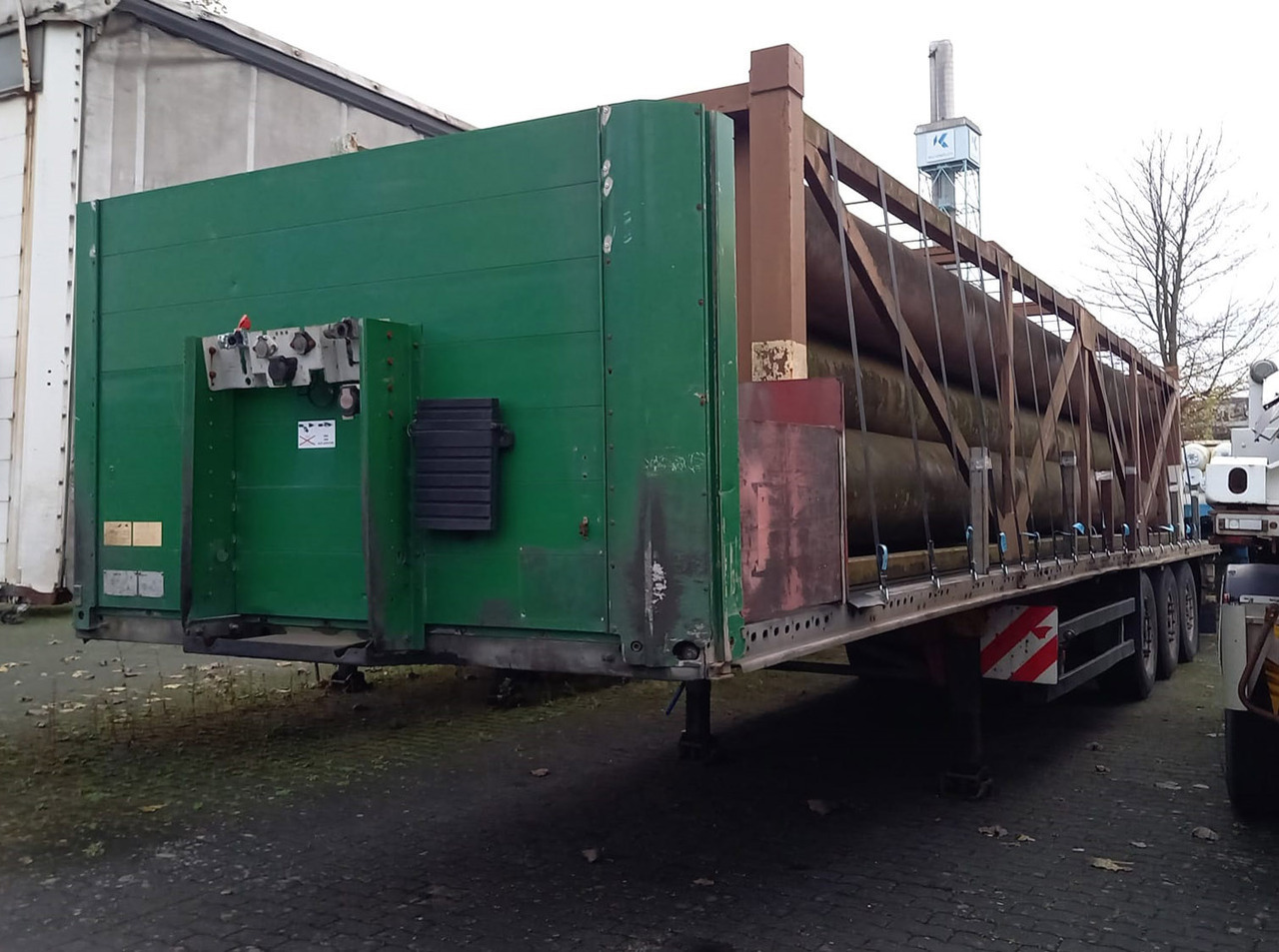 SCHMITZ Gas tube semi-trailer used for helium, hydrogen, oxygen, nitrogen, argon, methane, CNG - Полуприколка цистерна: слика 2 SCHMITZ Gas tube semi-trailer used for helium, hydrogen, oxygen, nitrogen, argon, methane, CNG - Полуприколка цистерна: слика 2