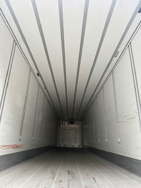 Schmitz Cargobull Thermoking SLXe 300 weinig uren Laadklep Liftas - Полуприколка ладилник: слика 5 Schmitz Cargobull Thermoking SLXe 300 weinig uren Laadklep Liftas - Полуприколка ладилник: слика 5