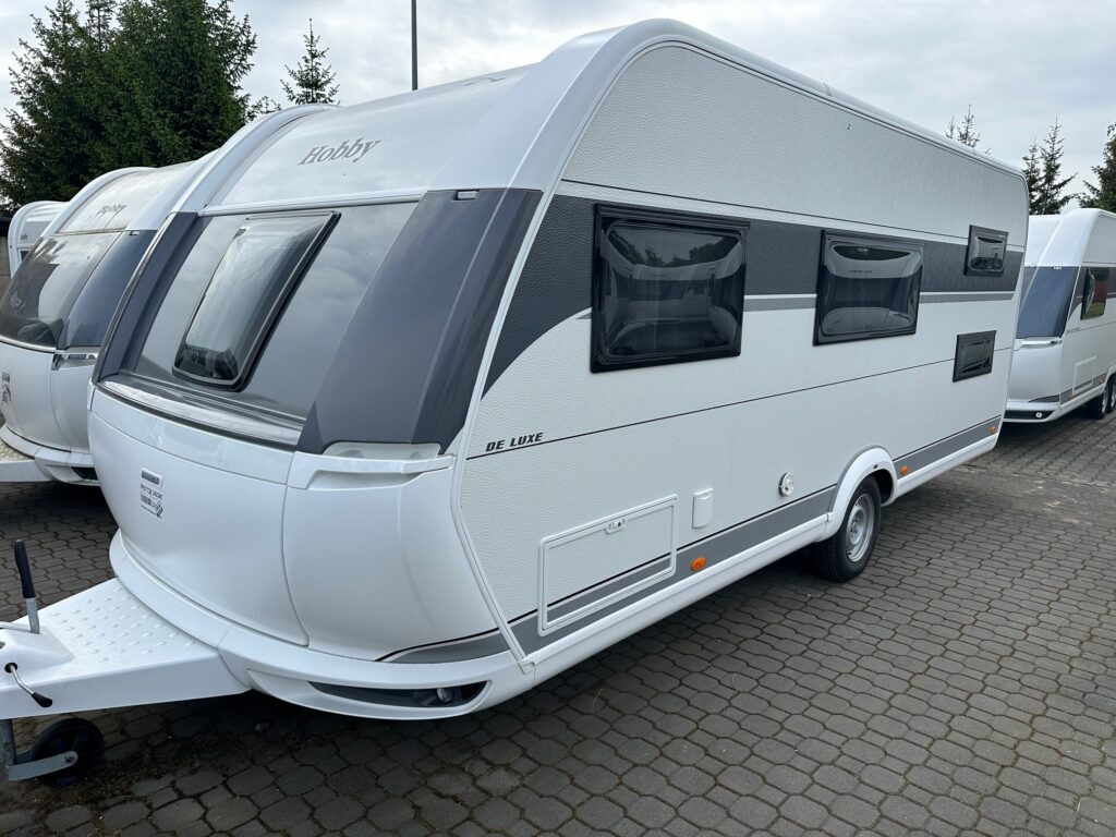 DE LUXE 545 KMF 2024 - Камп приколка: слика 1 DE LUXE 545 KMF 2024 - Камп приколка: слика 1