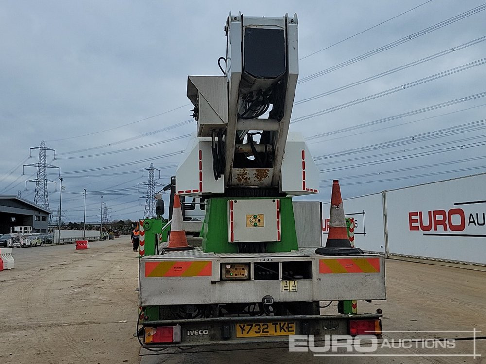 2001 Iveco CRG75E15 - Камион со подигачка кошница: слика 4 2001 Iveco CRG75E15 - Камион со подигачка кошница: слика 4