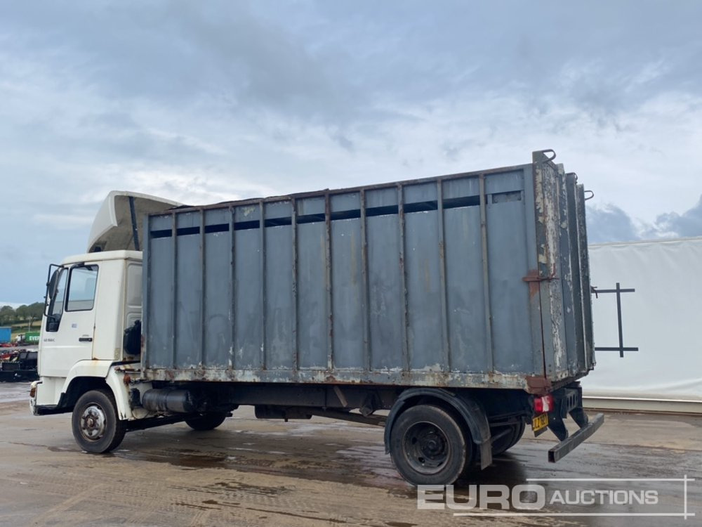 2002 MAN LE150C - Камион за добиток: слика 3 2002 MAN LE150C - Камион за добиток: слика 3