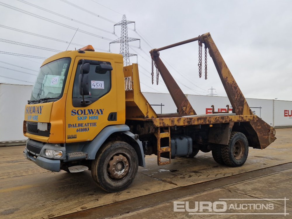 2004 DAF 55.220 - Камион за подигање контејнери: слика 1 2004 DAF 55.220 - Камион за подигање контејнери: слика 1