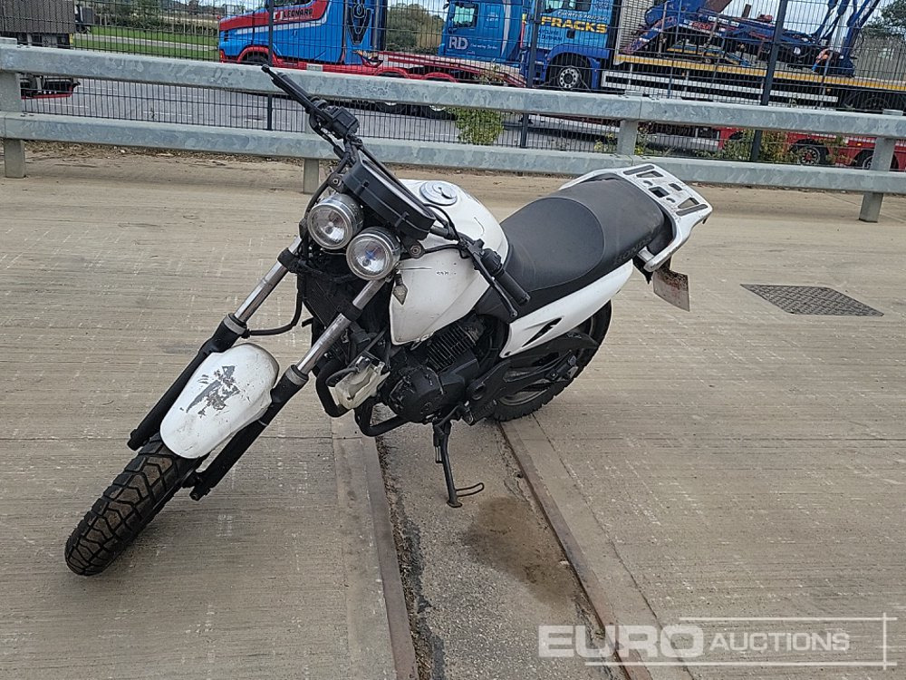 2004 Honda XL125 - Мотоцикл: слика 1 2004 Honda XL125 - Мотоцикл: слика 1