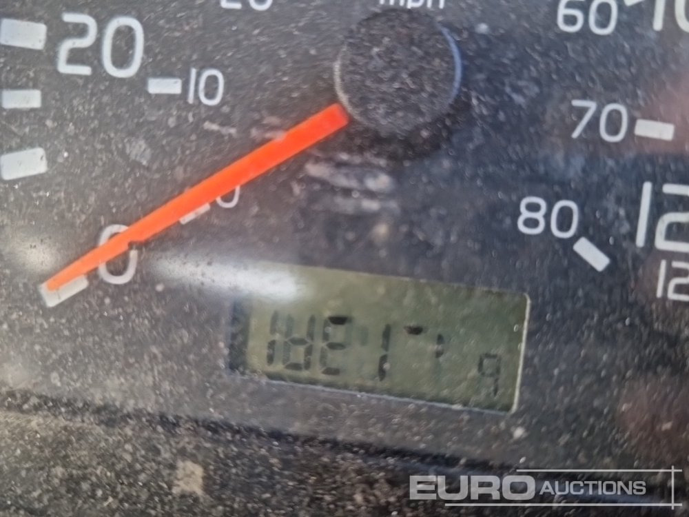 Камион со платформа за транспорт на тешка машини 2005 Volvo FL220: слика 43