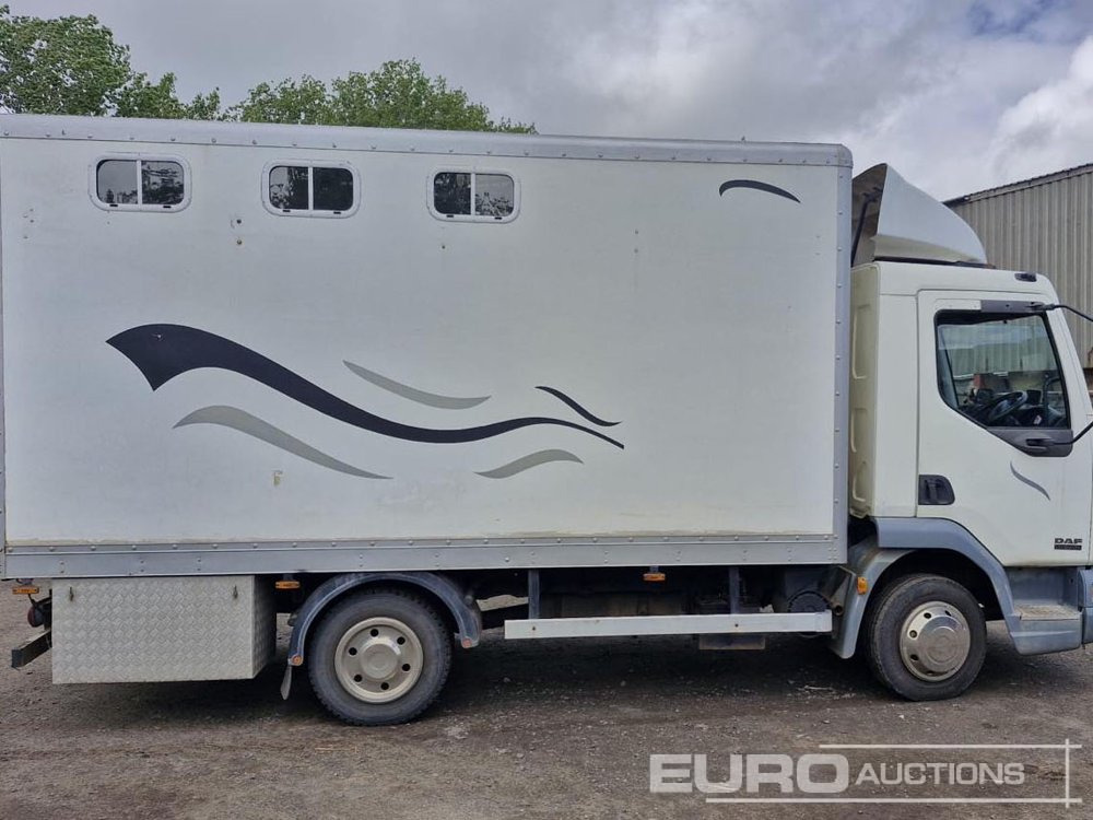 2006 DAF 45.150 - Камион за добиток: слика 3 2006 DAF 45.150 - Камион за добиток: слика 3